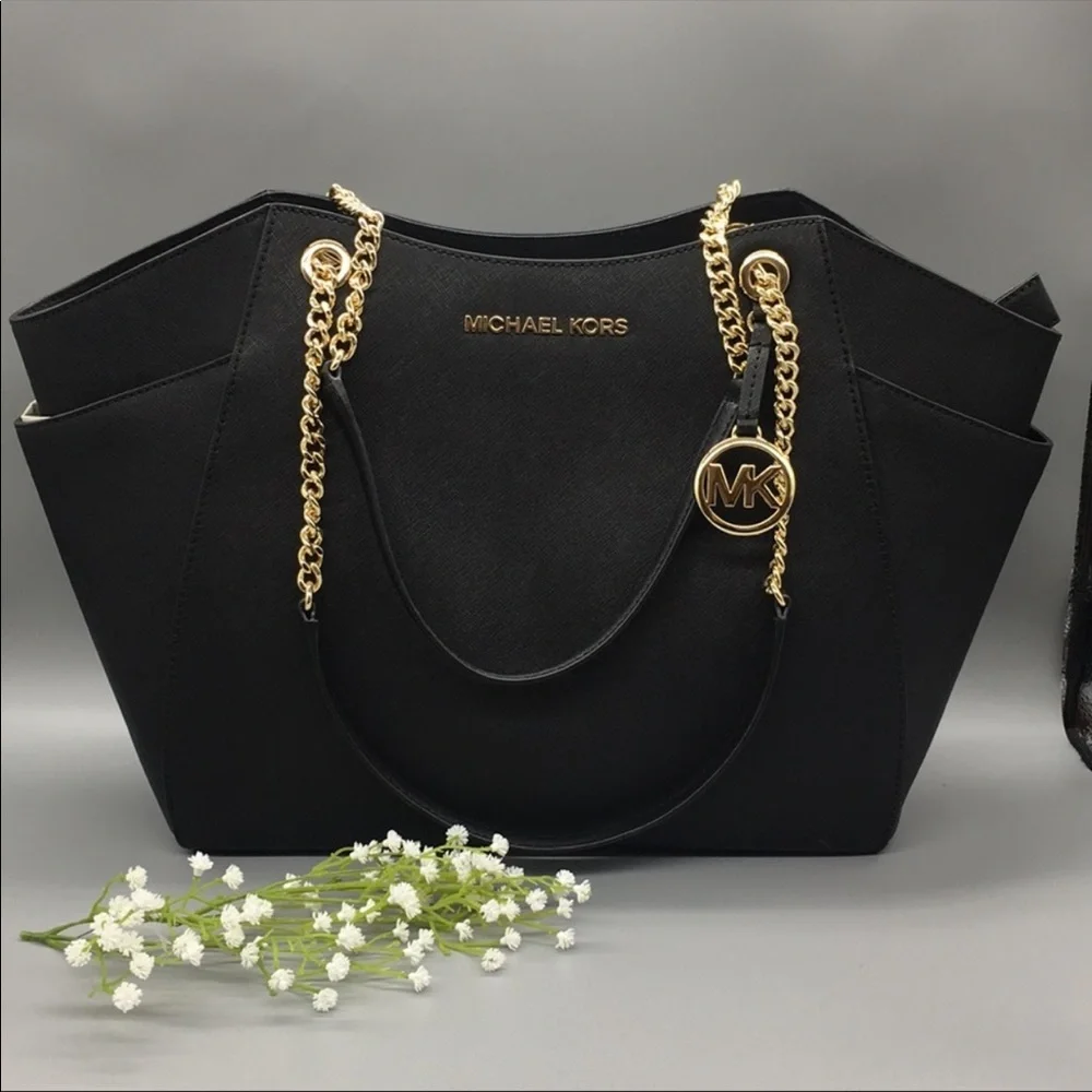 Michael Kors Jet Set Travel LG Chain Shoulder Tote